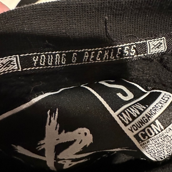 Young and reckless crewneck sweatshirt - Picture 4 of 4